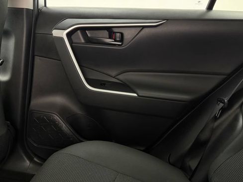 Used 2025 Toyota RAV4 LE FWD image 32