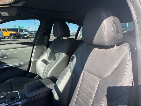 Used 2021 BMW 330i xDrive Sedan w/ Convenience Package image 20