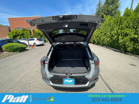Used 2024 Chevrolet Equinox EV RS FWD image 57
