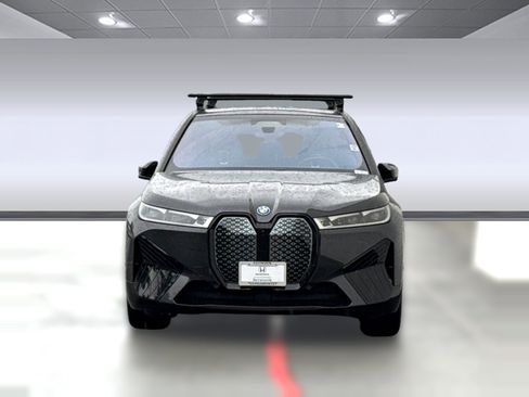 Used 2022 BMW iX xDrive50 w/ Premium Package image 6