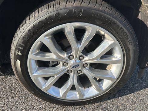 Used 2019 Ford Expedition Platinum AWD/4WD image 37