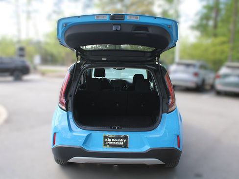 Certified 2023 Kia Soul S image 9