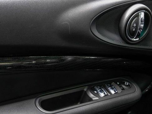 Used 2024 MINI Cooper Clubman S w/ Signature Upholstery Package image 12