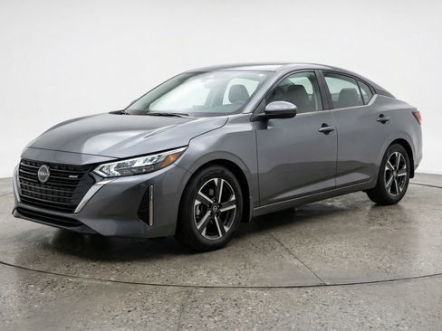 Used 2025 Nissan Sentra SV FWD image 3