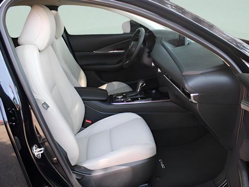 New 2025 MAZDA CX-30 AWD 2.5 S w/ Preferred Package image 32