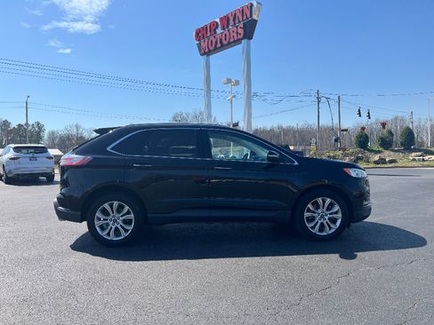 Used 2019 Ford Edge Titanium image 8