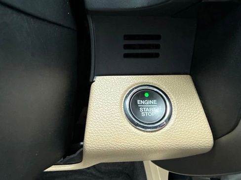 Used 2015 Ford F150 Lariat w/ Equipment Group 501A Mid AWD/4WD image 20