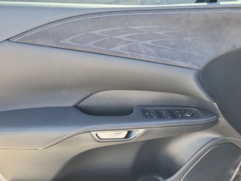 Used 2023 Lexus RX 500h F Sport image 10