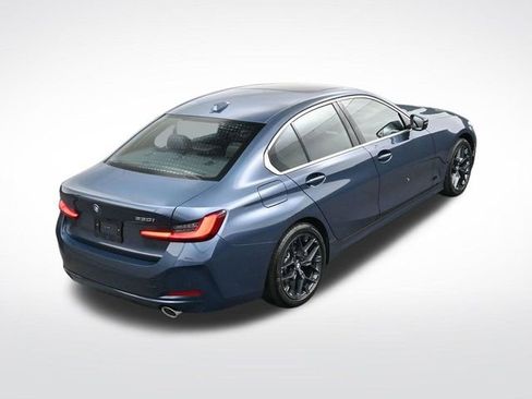 Used 2025 BMW 330i Sedan image 24