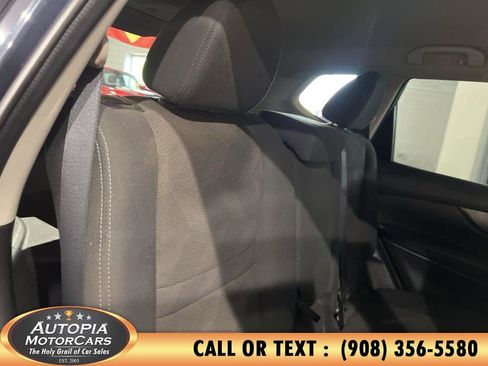 Used 2016 Nissan Rogue SV AWD/4WD image 14