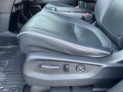 Used 2023 Honda Odyssey Elite image 12