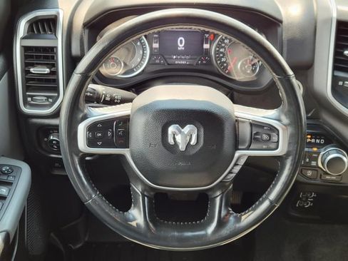 Used 2022 RAM 1500 Big Horn AWD/4WD image 5
