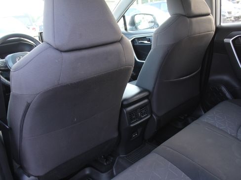 Used 2022 Toyota RAV4 XLE w/ Convenience Package AWD/4WD image 20