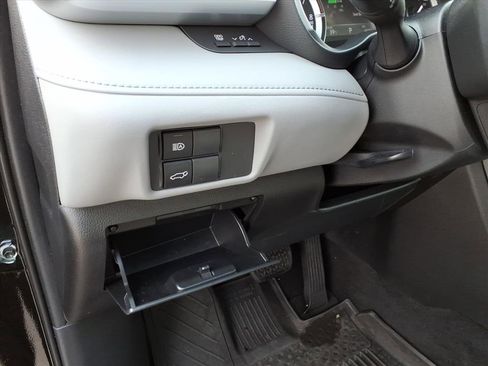 Certified 2022 Toyota Highlander XLE image 20