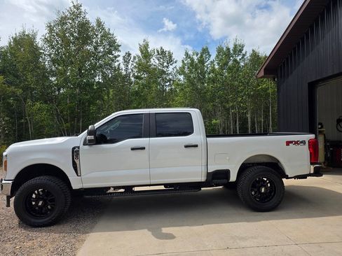 Used 2023 Ford F350 XL w/ XL Off-Road Package AWD/4WD image 3