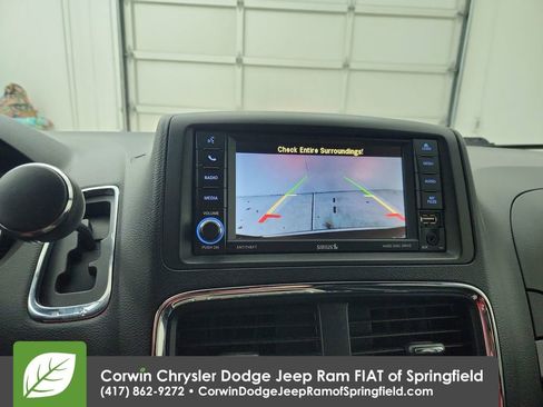 Certified 2017 Dodge Grand Caravan SXT image 25