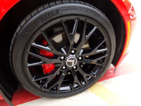 Used 2015 Chevrolet Corvette Stingray Coupe w/ 3LT Preferred Equipment Group RWD image 25