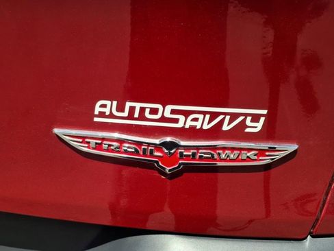 Used 2017 Jeep Cherokee Trailhawk w/ Trailer Tow Group image 27