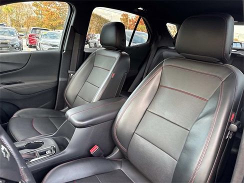 Used 2022 Chevrolet Equinox RS w/ RS Leather Package image 16