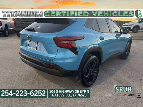 Used 2025 Chevrolet Trax ACTIV w/ Driver Confidence Package image 5