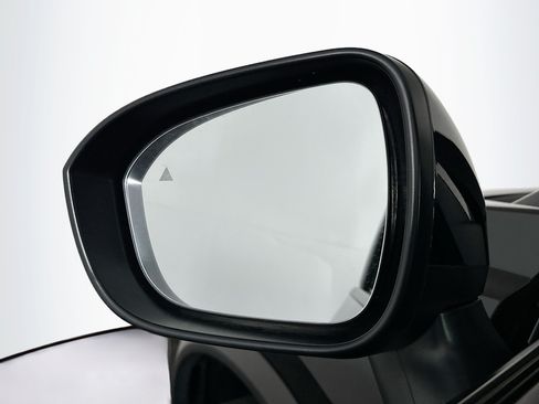 Used 2026 Nissan Rogue SV AWD/4WD image 16