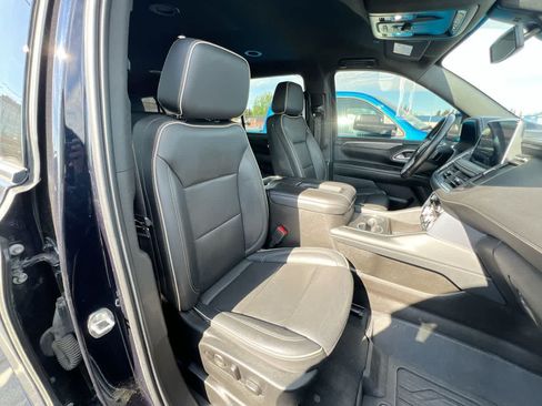 Used 2021 GMC Yukon XL SLT AWD/4WD image 28
