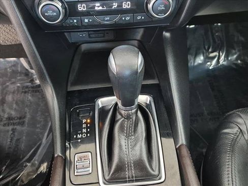 Used 2018 MAZDA MAZDA3 Grand Touring FWD image 12