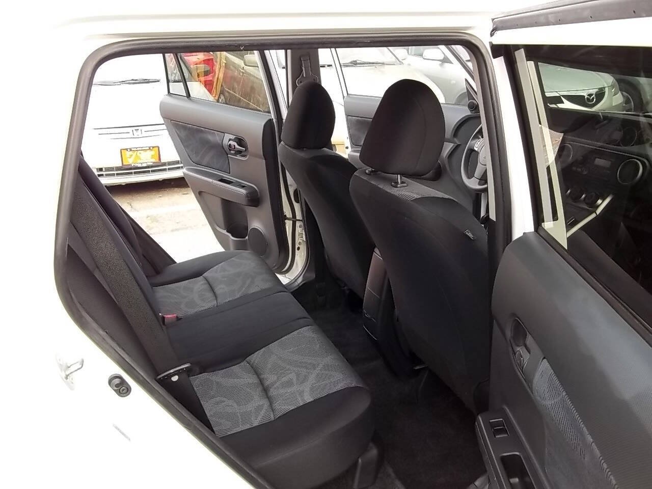 Used 2012 Scion xB FWD image 10