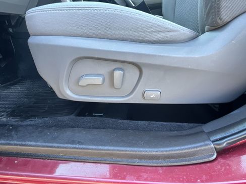 Used 2016 Subaru Forester 2.5i Premium w/ All-Weather Package image 16