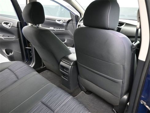 Used 2017 Nissan Sentra SV image 29