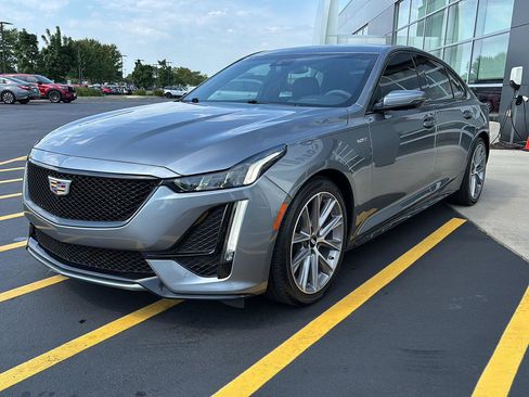 Used 2021 Cadillac CT5 V w/ Premium Package RWD image 3