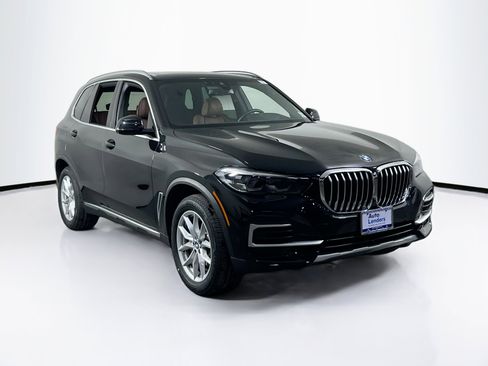 Used 2023 BMW X5 xDrive40i w/ Premium Package image 3