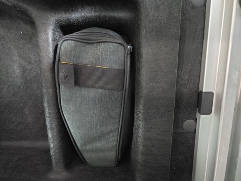 Used 2024 Rivian R1S Adventure AWD/4WD image 33