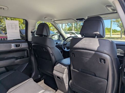 Used 2025 Hyundai Santa Fe SEL image 12