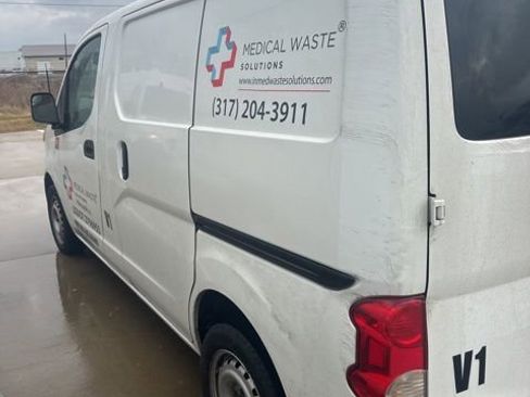 Used 2015 Chevrolet City Express LS image 10