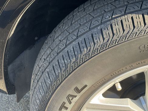 Used 2024 Audi Q5 2.0T Premium w/ Convenience Package image 15