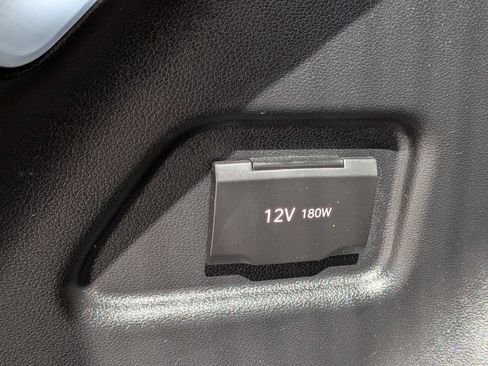 Used 2025 Hyundai Tucson SE FWD image 15