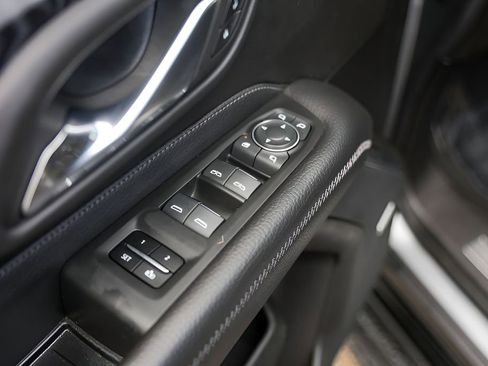 Used 2021 GMC Yukon Denali AWD/4WD image 27