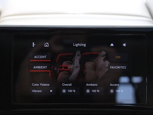 Used 2021 Bentley Flying Spur W12 image 14