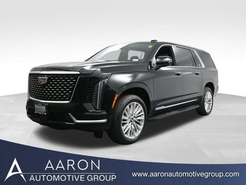Used 2025 Cadillac Escalade ESV Premium Luxury image 1