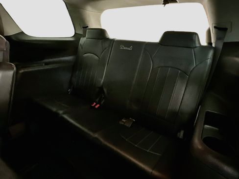 Used 2015 GMC Acadia Denali AWD/4WD image 31