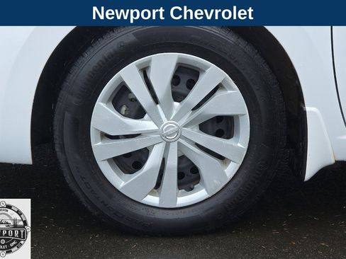 Used 2021 Nissan Versa S image 25