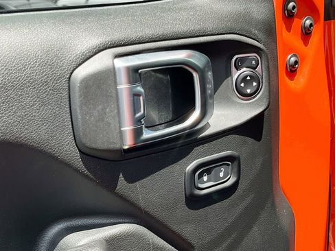 Used 2023 Jeep Wrangler Unlimited Sport AWD/4WD image 17