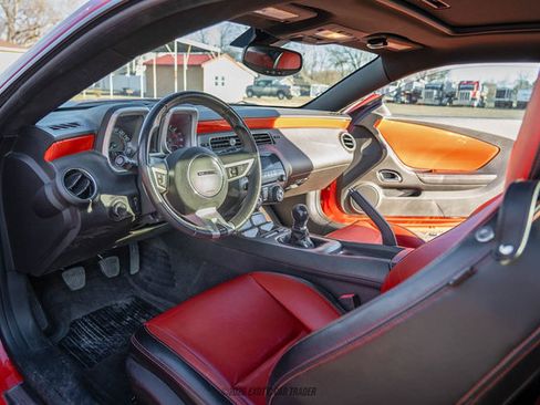 Used 2010 Chevrolet Camaro SS w/ RS Package RWD image 19
