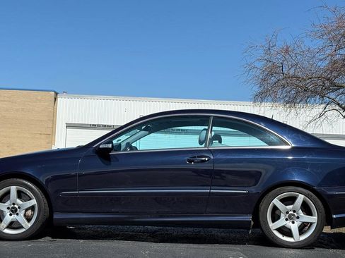 Used 2005 Mercedes-Benz CLK 500 Coupe image 4