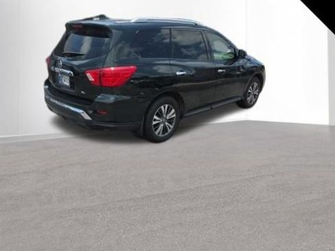 Used 2019 Nissan Pathfinder SL FWD image 5