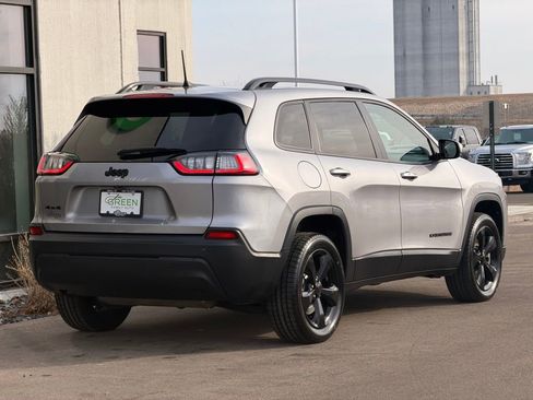 Used 2020 Jeep Cherokee Latitude Plus image 4