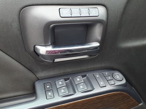 Used 2018 GMC Sierra 1500 Denali w/ Denali Ultimate Package image 21