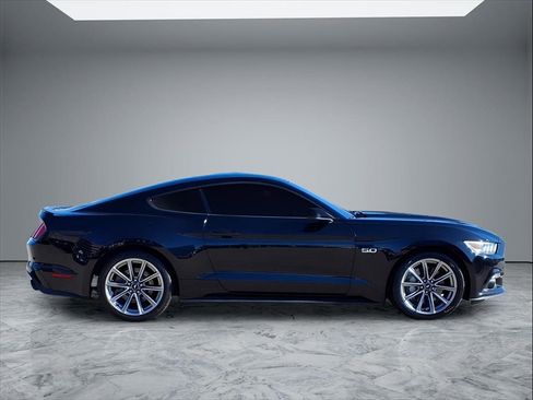 Used 2015 Ford Mustang GT Premium image 8
