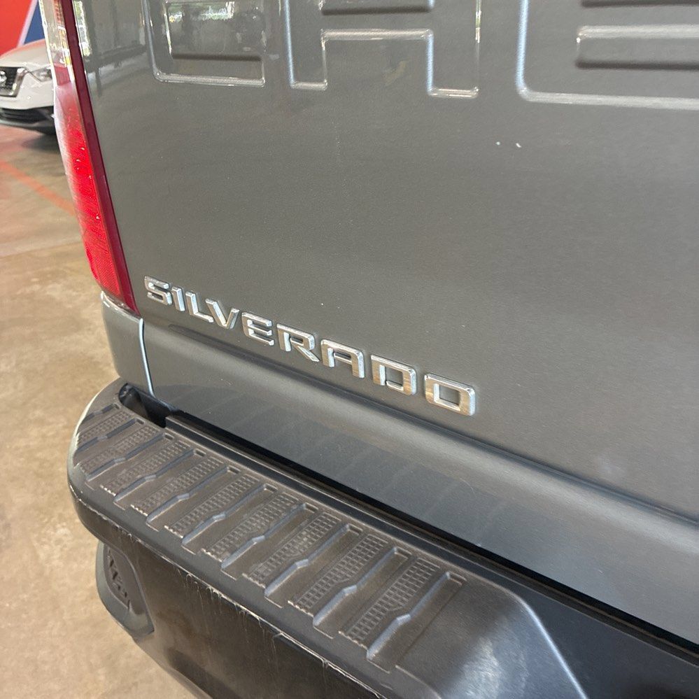 Used 2024 Chevrolet Silverado 2500 Custom w/ Custom Convenience Package AWD/4WD image 10